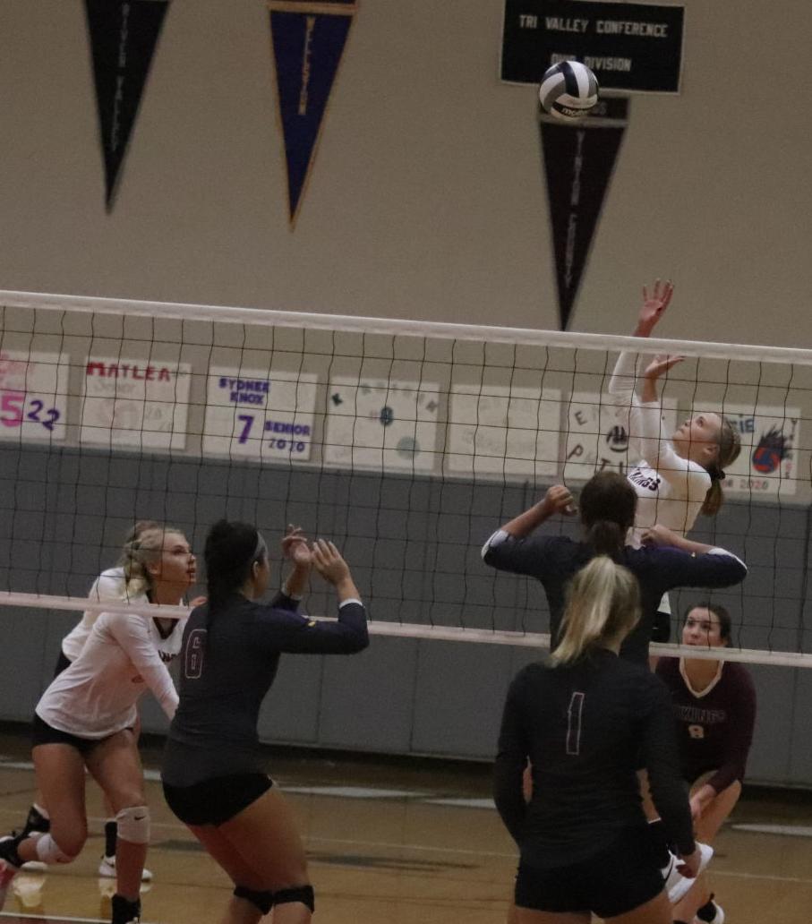 Unioto at Vinton County volleyball